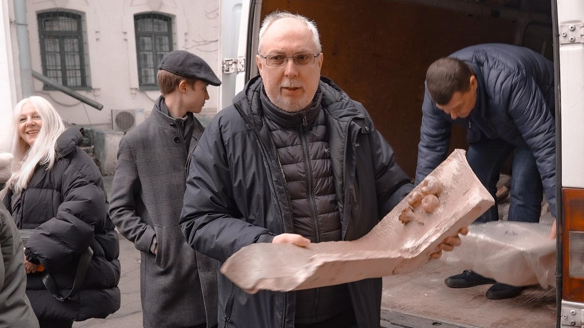 Відновлення культурної спадщини в НАКККІМ: реставрація панно “Пори року”
