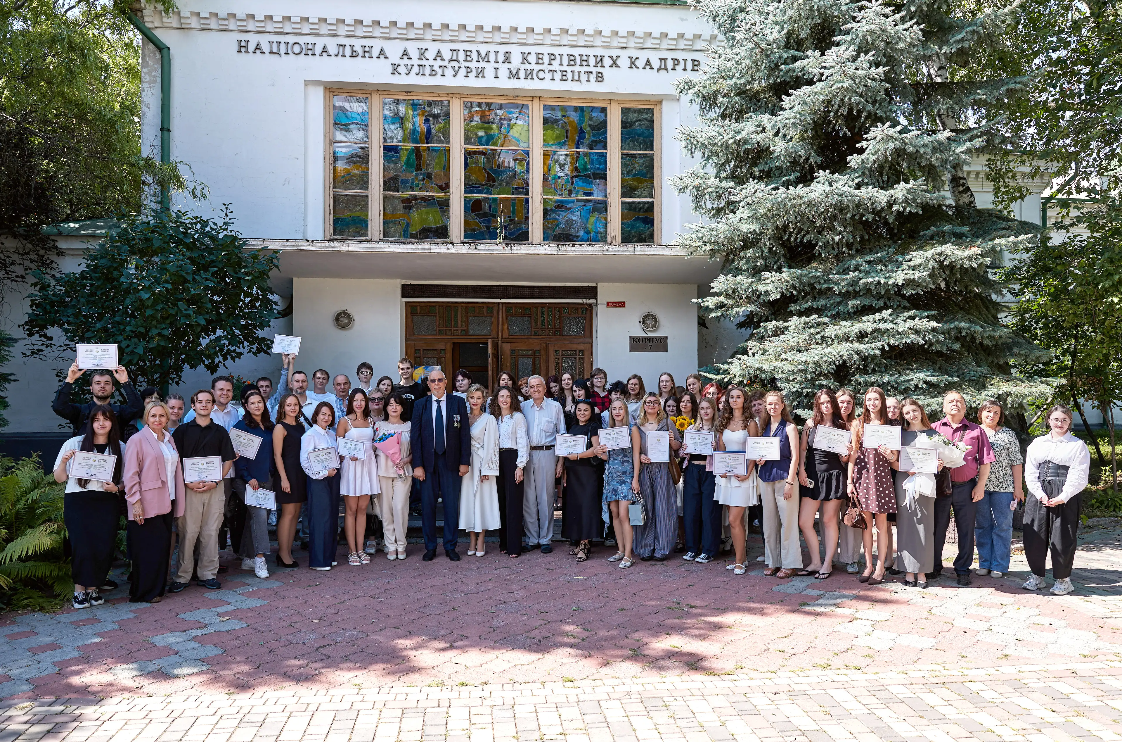🎓 ДИПЛОМ ОТРИМАНО. ПОПЕРЕДУ —  ЖИТТЯ!!!