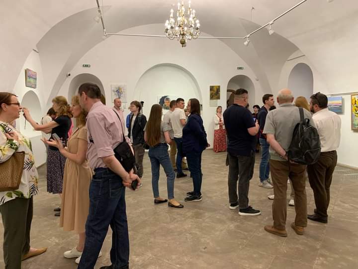 26 травня 2023 року в Національному заповіднику "Софія Київська" відбулася виставка живопису викладачки НАКККіМ Ольги Карпенко «Війна і Перемога».