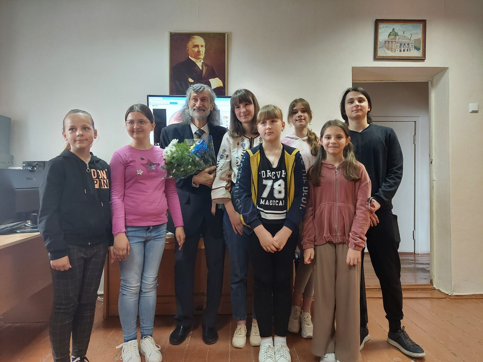 19.05.2023 р. - В.І. Степурко провів майстер клас на базі Макарівської школи мистецтв.