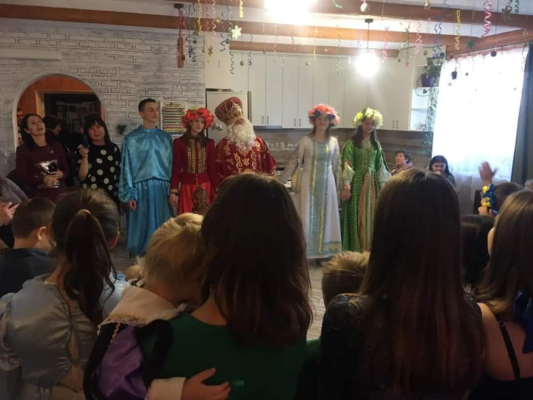 В грудні-січні Театр "Шарж" радував своєю інтерактивною виставою "Ліга Стихій" діточок Київщини.